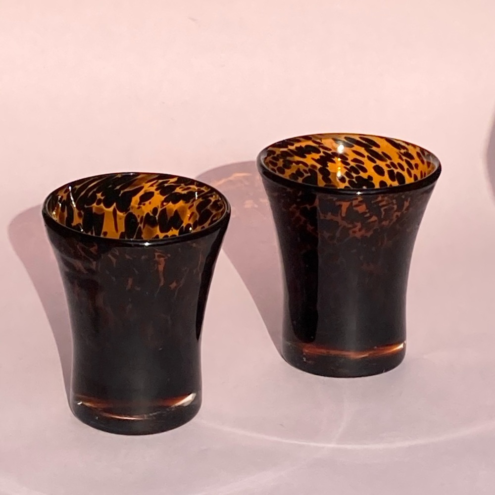 Set of two solid glass tortoise tumblers